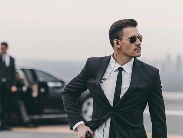 Înfierea, identificarea și localizarea părinților biologici